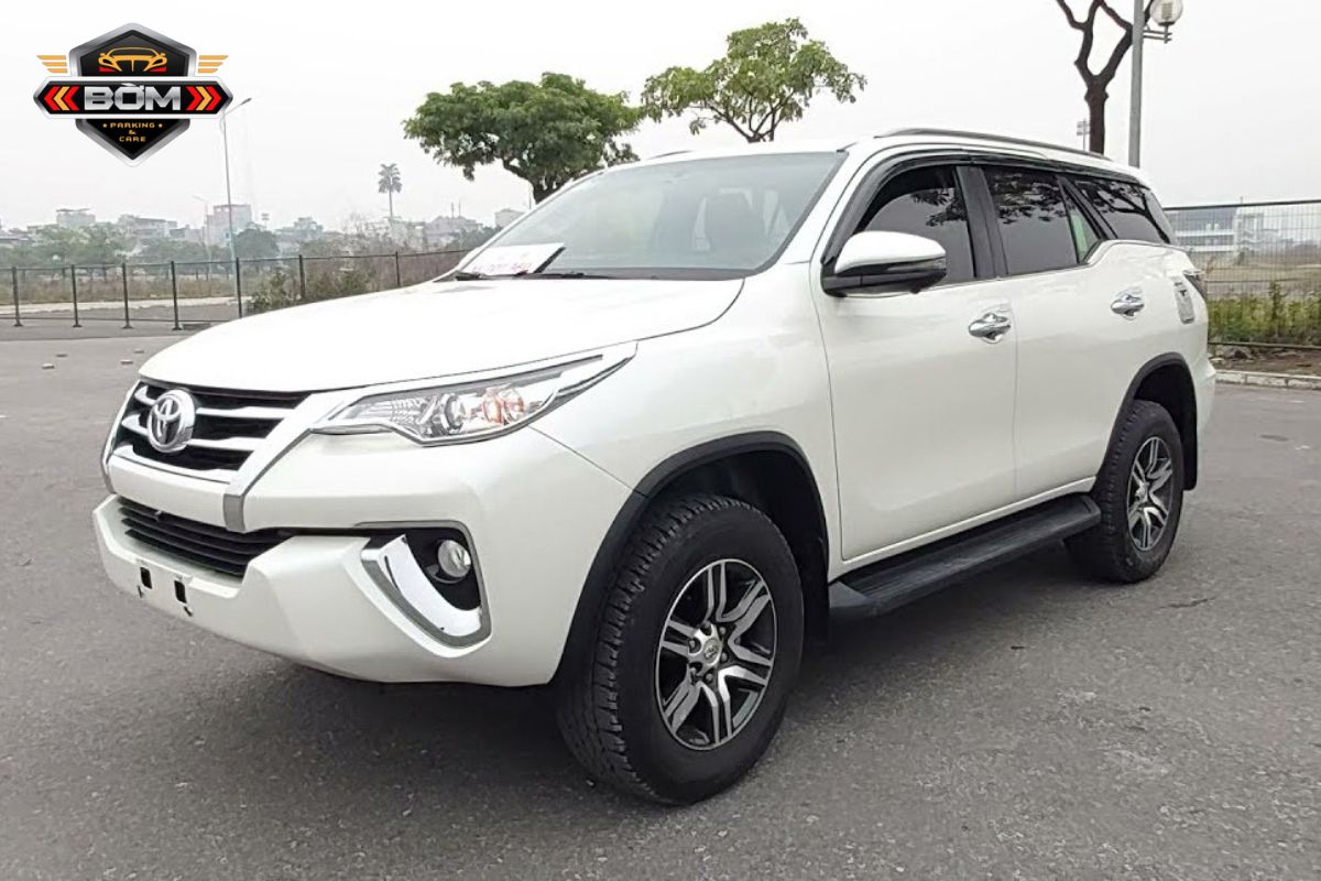thuê xe 7 chỗ tự lái