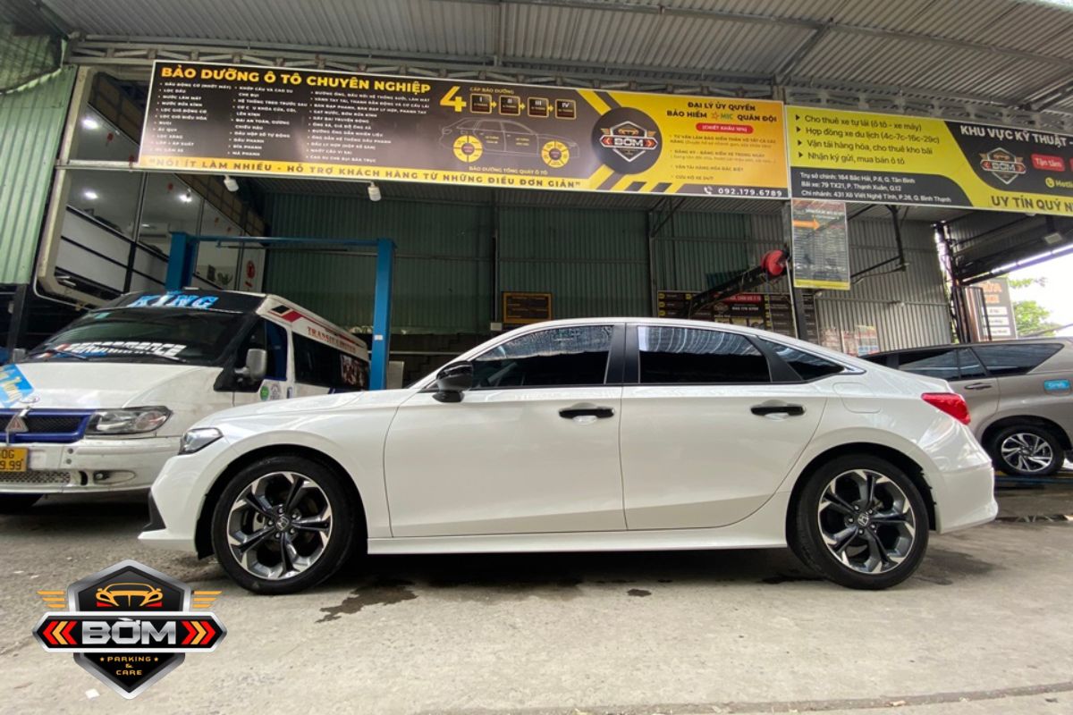 giá thuê xe 4 chỗ tự lái