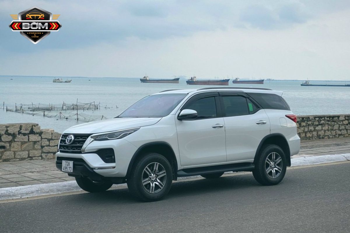 giá thuê xe 7 chỗ tự lái