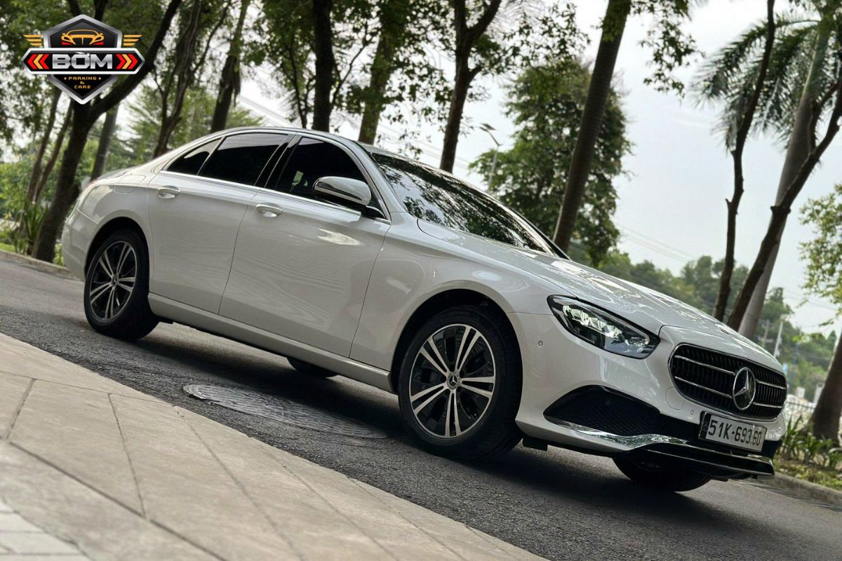 thuê xe hoa mercedes