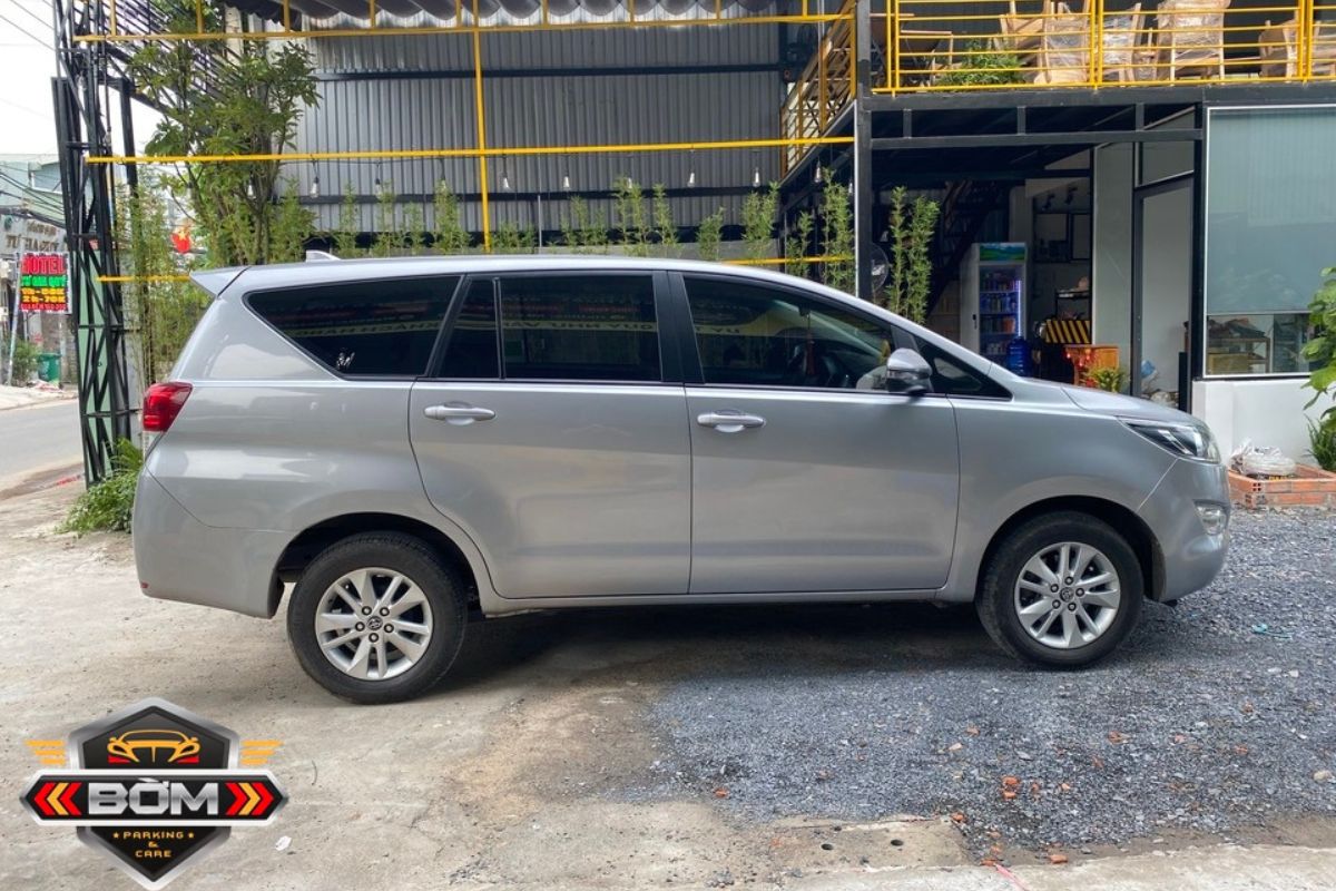 bảng giá thuê xe tự lái 7 chỗ