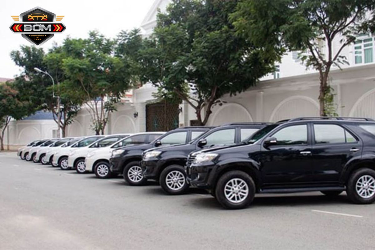 bảng giá thuê xe tự lái 7 chỗ TPHCM