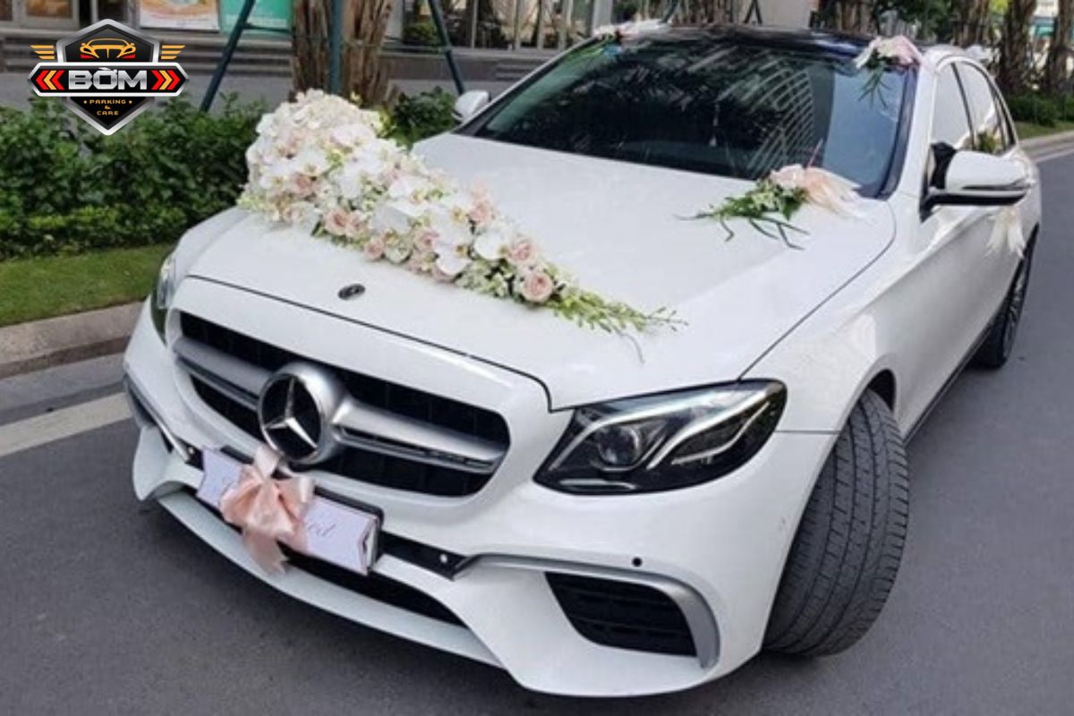cho thuê xe cưới 4 chỗ Mercedes