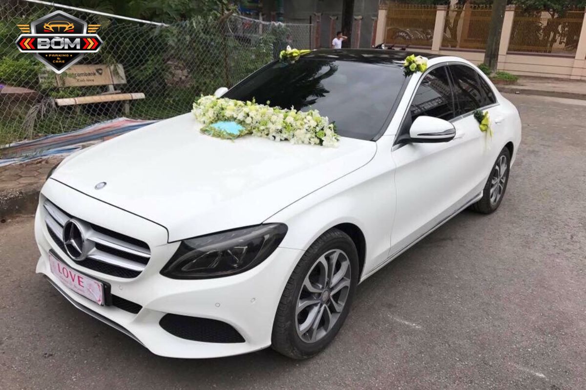 cho thuê xe hoa Mercedes tự lái