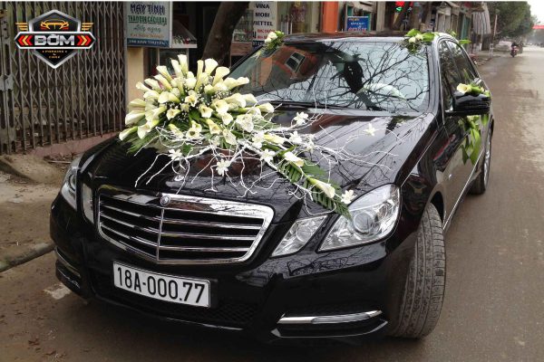 cho thuê xe hoa Mercedes tự lái