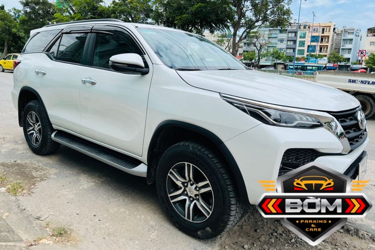 cho thuê xe tự lái 7 chỗ