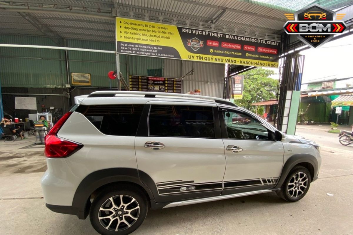dịch vụ cho thuê xe 7 chỗ tự lái