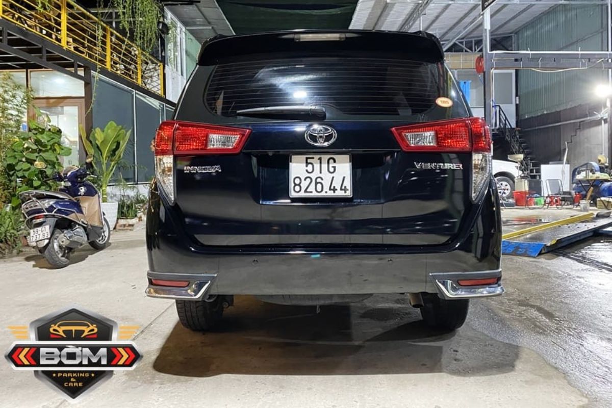 dịch vụ cho thuê xe 7 chỗ tự lái