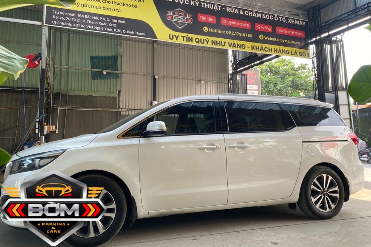 giá thuê xe 7 chỗ tự lái theo ngày
