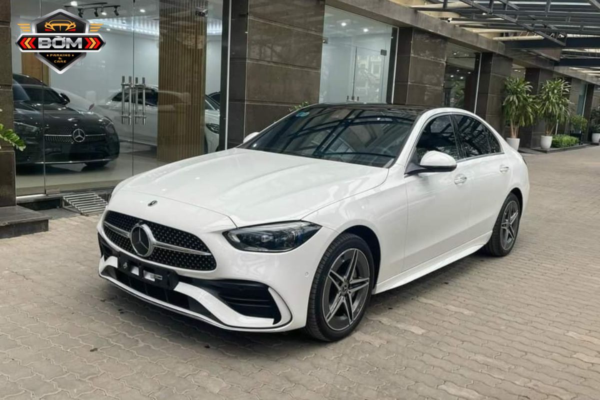 giá thuê xe Mercedes tự lái