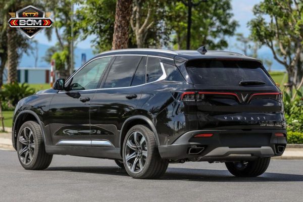 mướn xe 7 chỗ tự lái