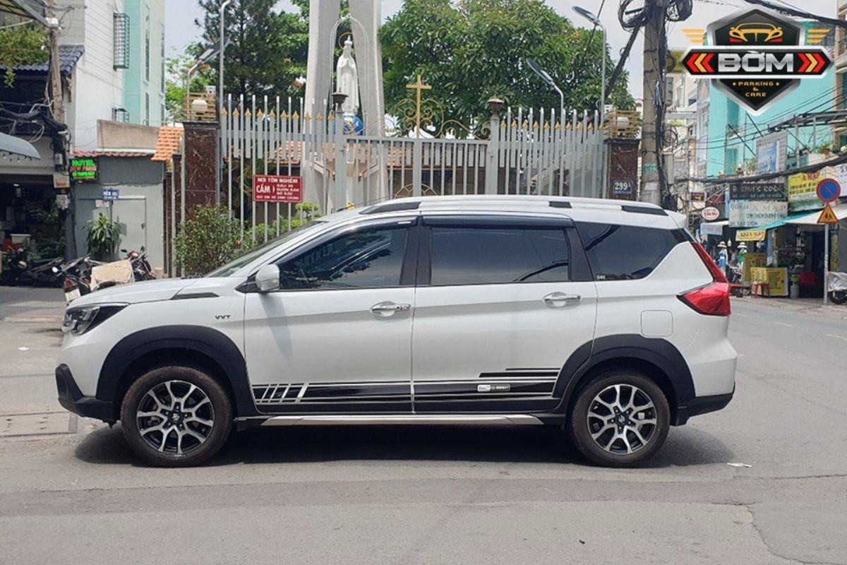 mướn xe 7 chỗ tự lái