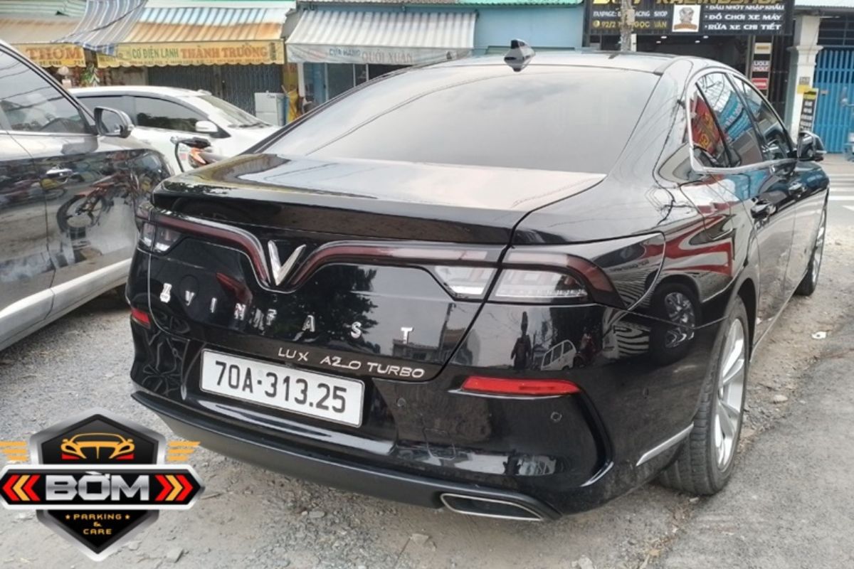 thuê xe 4 chỗ tự lái TPHCM
