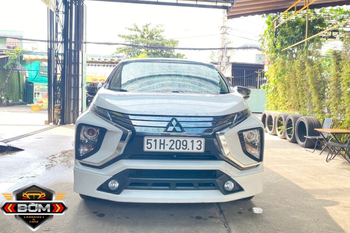 thuê xe 7 chỗ tự lái tphcm