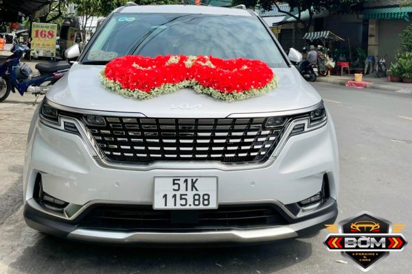 thuê xe 7 chỗ tự lái tphcm