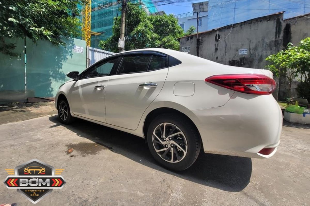 thuê xe ô tô 4 chỗ tự lái
