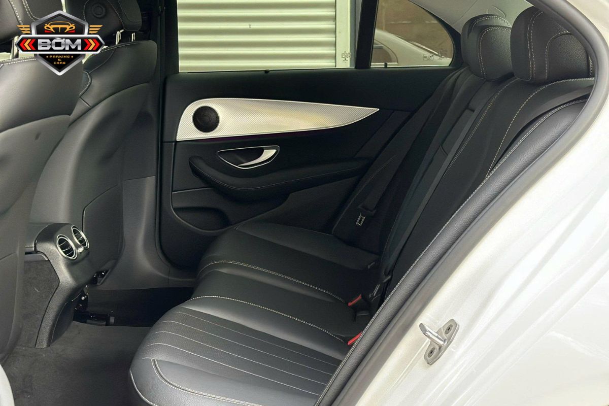 thuê xe tự lái Mercedes