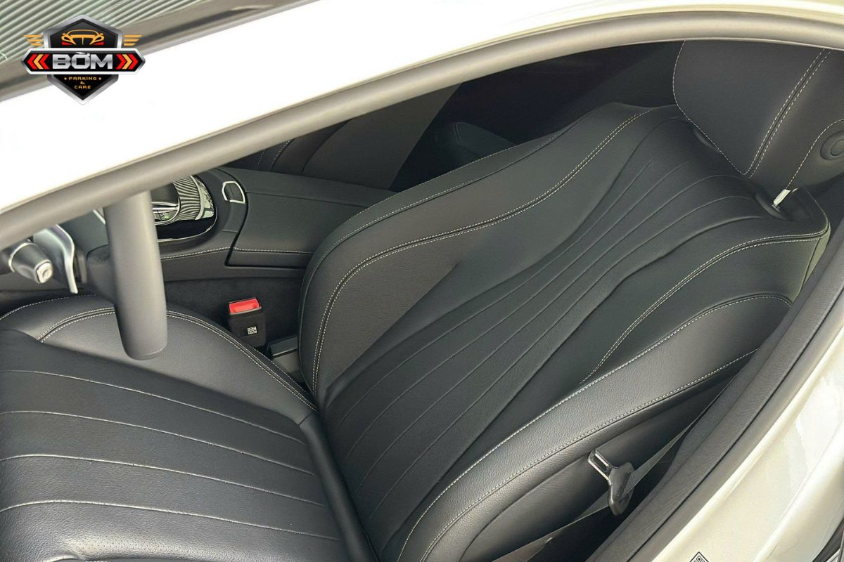 thuê xe tự lái Mercedes
