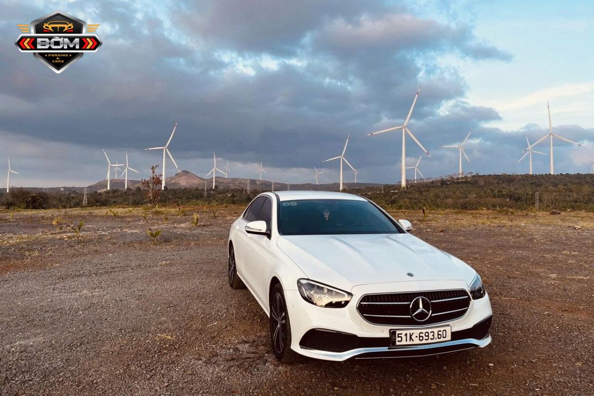 xe hoa cưới cao cấp Mercedes
