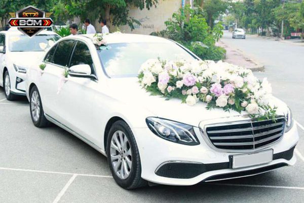 xe hoa Mercedes